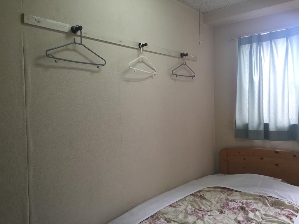 Business Hotel Shinbashi Osaka Esterno foto