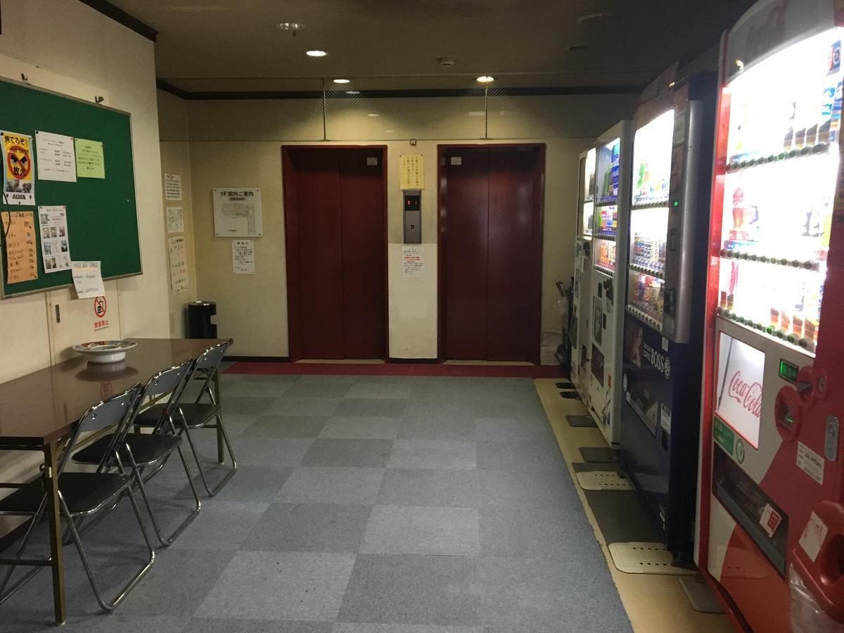 Business Hotel Shinbashi Osaka Esterno foto