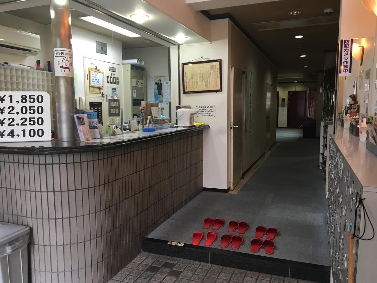 Business Hotel Shinbashi Osaka Esterno foto
